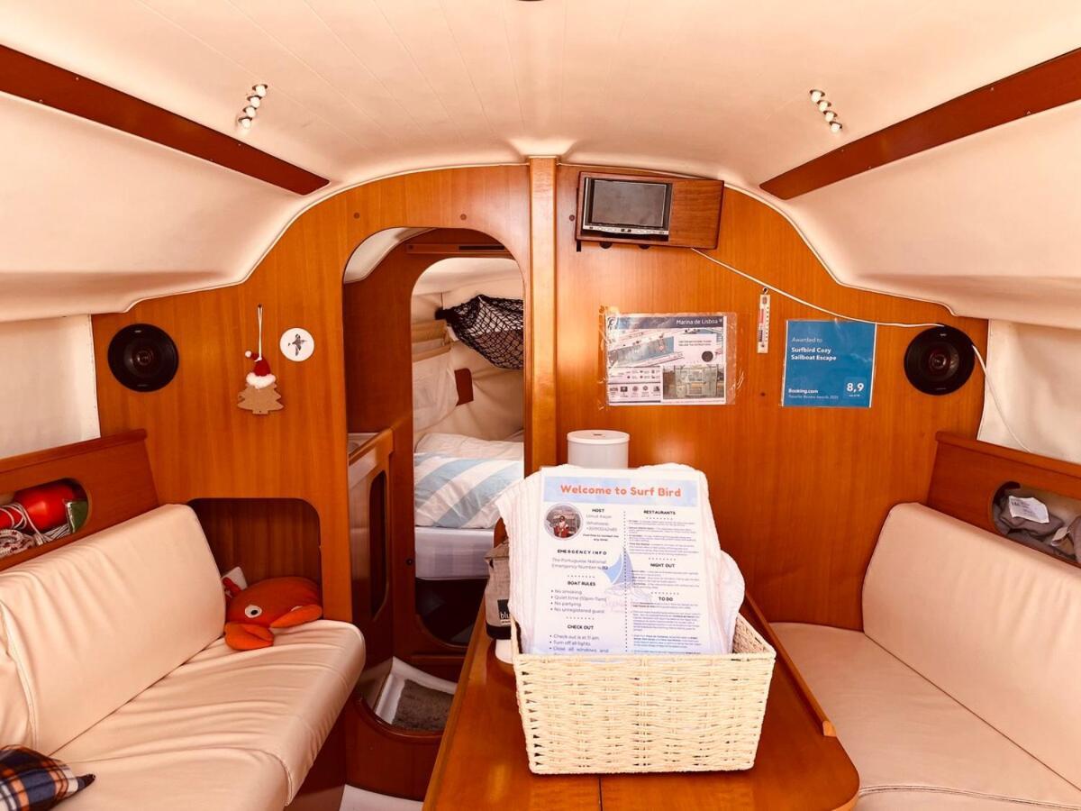 Surfbird Cozy Sailboat Escape *